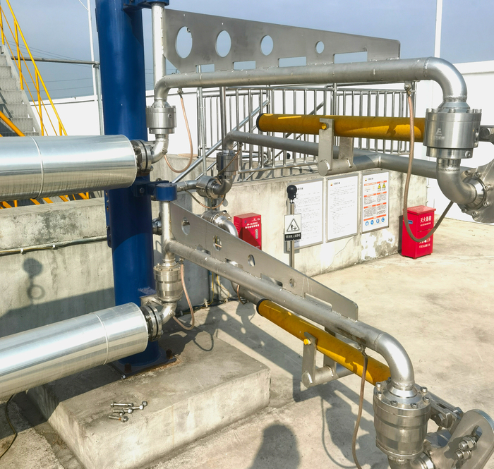 浙江客戶低溫鶴管使用現(xiàn)場(chǎng)